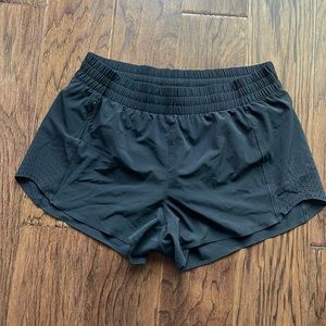 Athleta Hustle Shorts (S)
